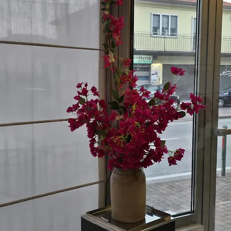 Hotel Marco Polo Airport 3*