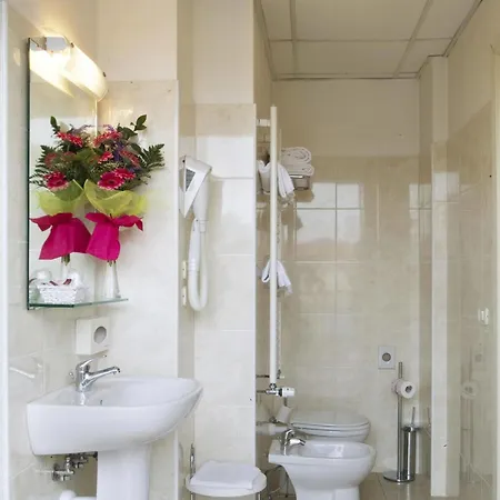 Hotel Marco Polo Airport 3*