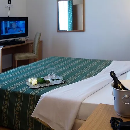 Marco Polo Airport 3*